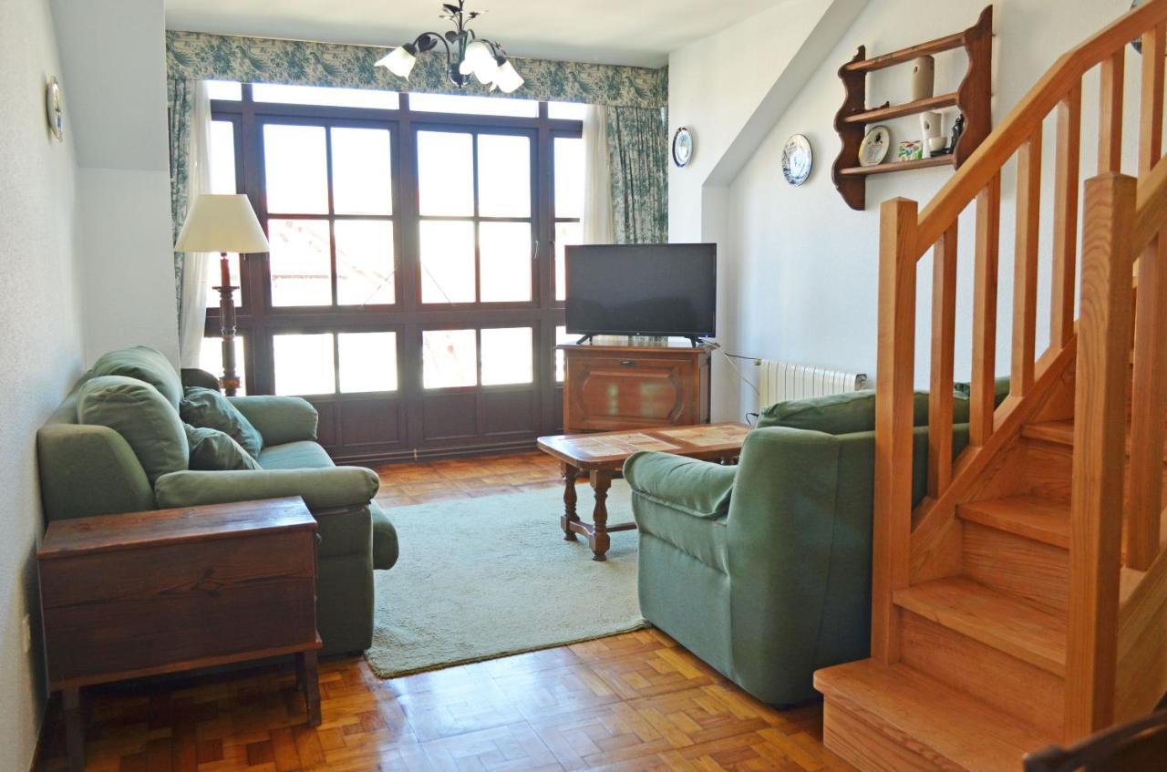 Apartamento El Corro: Con Parking En Pleno Centro De Comillas Εξωτερικό φωτογραφία