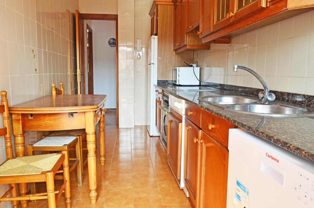Apartamento El Corro: Con Parking En Pleno Centro De Comillas Εξωτερικό φωτογραφία