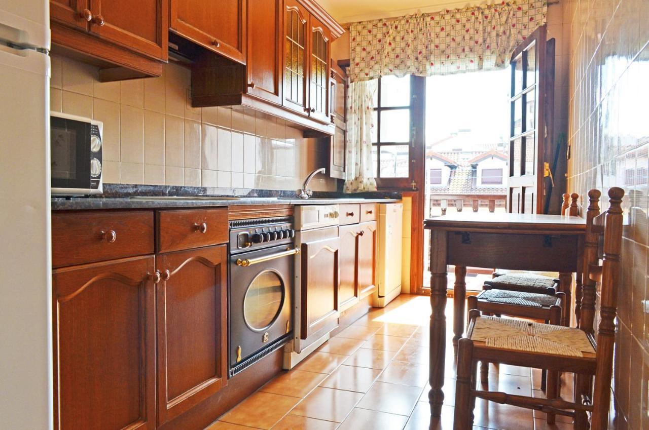 Apartamento El Corro: Con Parking En Pleno Centro De Comillas Εξωτερικό φωτογραφία